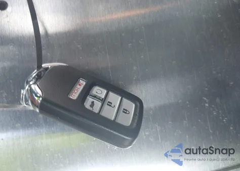 2018 Honda Cr-V Touring z USA, uszkodzony, nr VIN 7FARW1H93JE001455